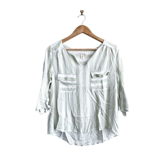 Faith and Joy Stripes Top Green White 3/4 Sleeves Chest Pockets Women's S Rayon - Picture 1 of 9